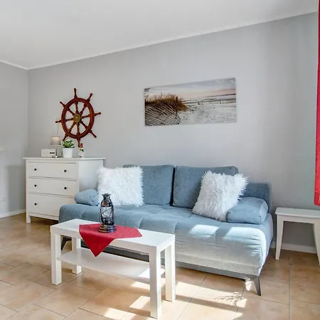Apartment Kapitaensferienhaus Admiralitaet Schaprode